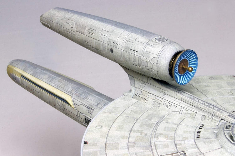 Moebius Models 976 1/1000 Star Trek USS kelvin