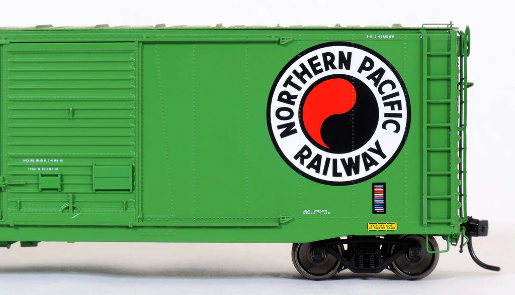 Moloco Trains 70009 HO Scale 50' XM Double Door Boxcar Northern Pacific NP