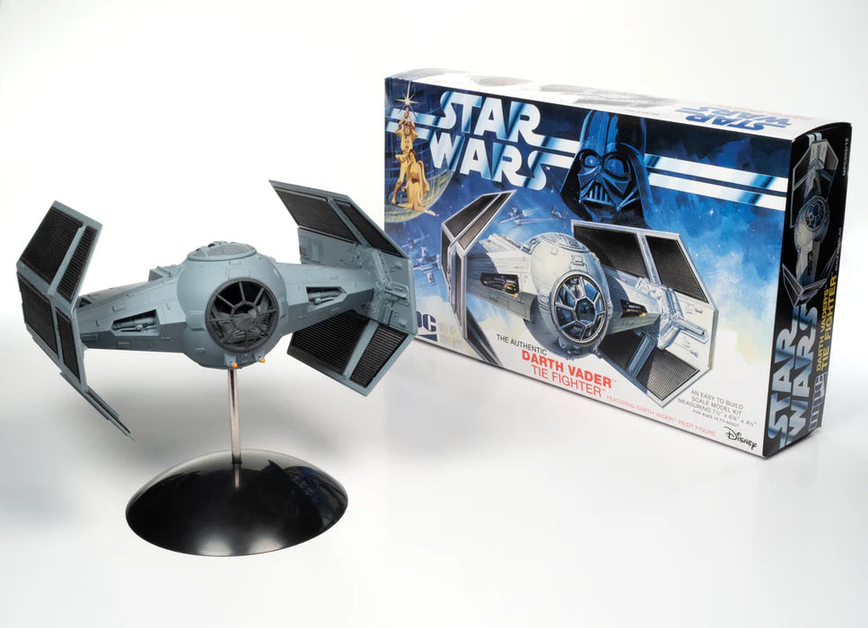 MPC 952 1/32 Star Wars A New Hope Darth Vader Tie Fighter Level 2 Model Kit