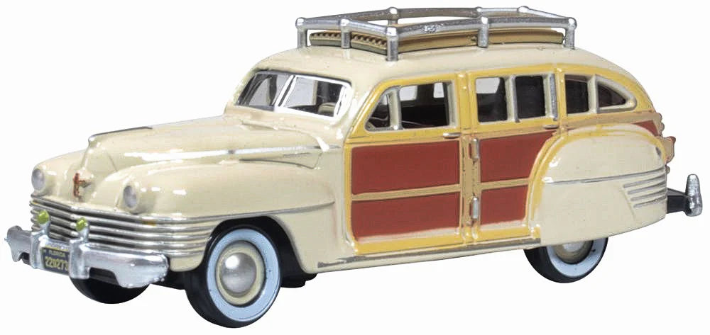 Oxford Diecast 87CB42003 HO Scale 1942 Chrysler Town and Country Station Wagon Catalina Tan