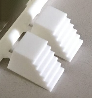 Pikestuff 541-8110 N Scale Concrete Steps (2 Pack)
