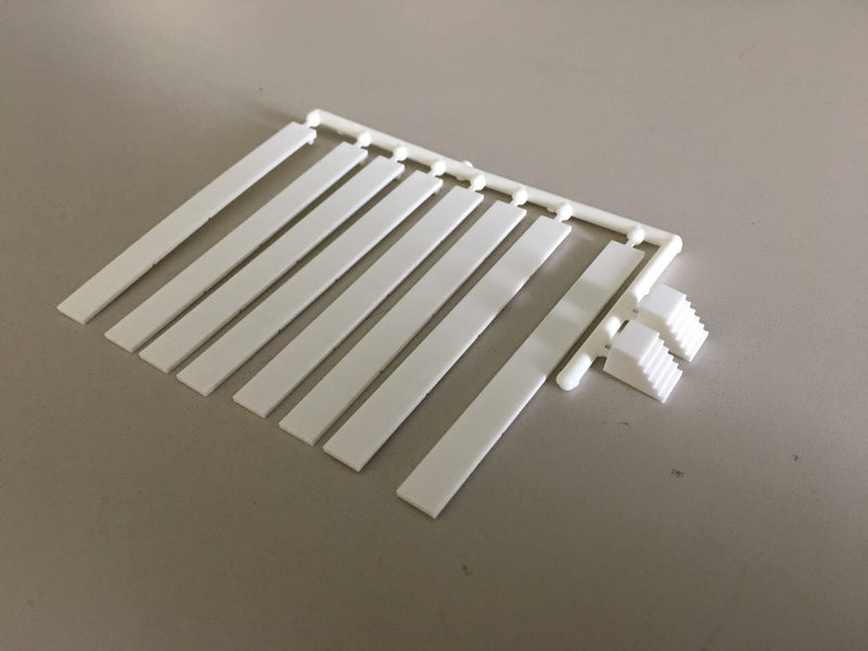 Pikestuff 541-8111 N Scale Concrete Foundation with Steps