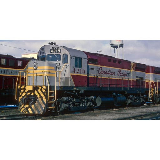 Rapido Trains HO MLW C-424 (DRS-24b) Canadian Pacific - Script Scheme