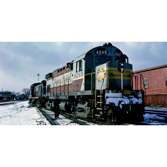 Rapido Trains HO MLW C-424 (DRS-24c) Canadian Pacific - Script Scheme