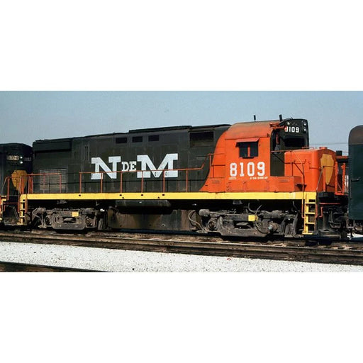 Rapido Trains HO MLW C-424 N de M - Early Scheme (DCC & Sound)
