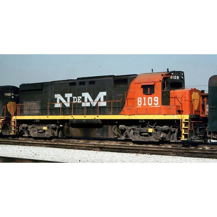 Rapido Trains HO MLW C-424 N de M - Early Scheme