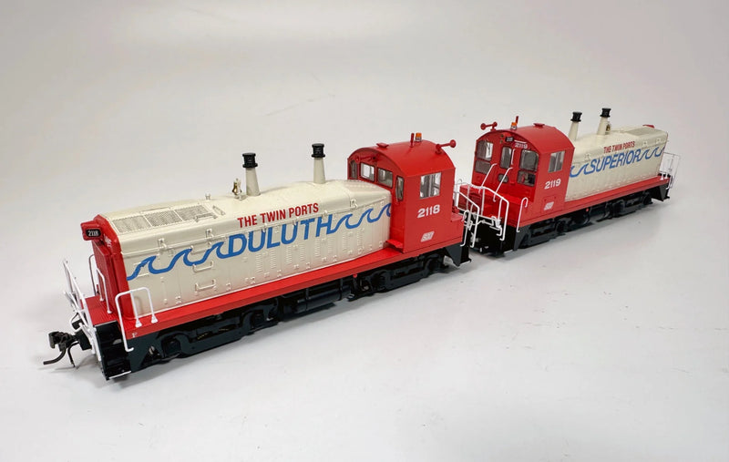 Rapido Trains HO Scale EMD SW9 2-pack: Soo Line - Red & White