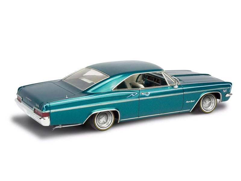 Revell 85-4497 1/25 '66 Chevy Impala SS 396 2n1 Model Kit