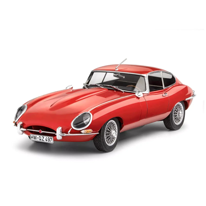 Revell 85-4509 1/24 Jaguar XK-E (E-Type) Model Kit