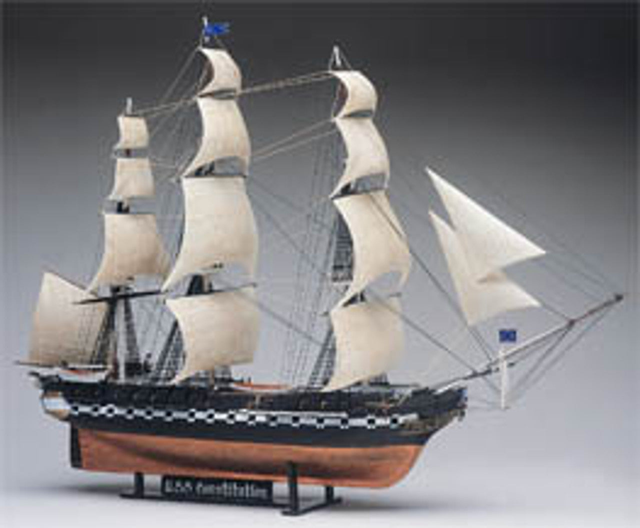 Revell 85-5404 1/196 USS Constitution Model Ship Kit — White Rose