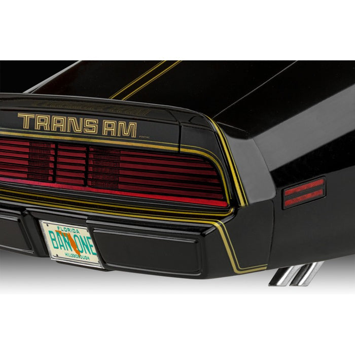 Revell of Germany 7710 1/8 1979 Pontiac Firebird Trans Am Level 5 Model Kit