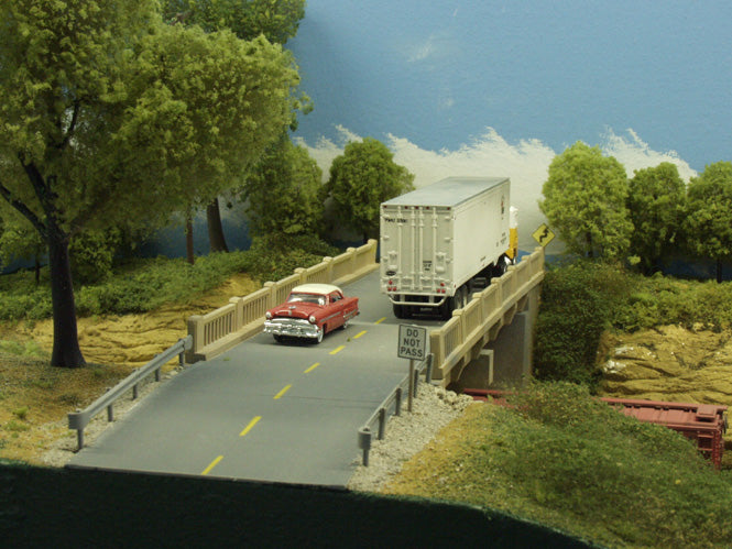 Rix Products 628-0106 HO Scale 50' Roadway Sections (4 Pack)