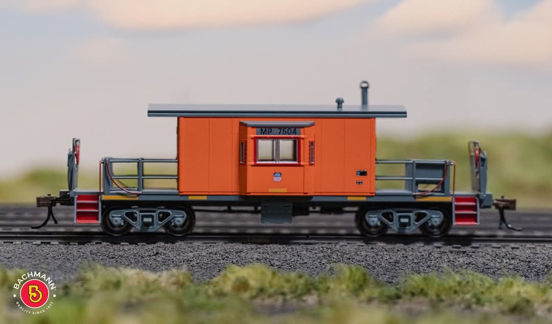 Bachmann 76406 HO Scale Transfer Caboose Union Pacific MP 7504