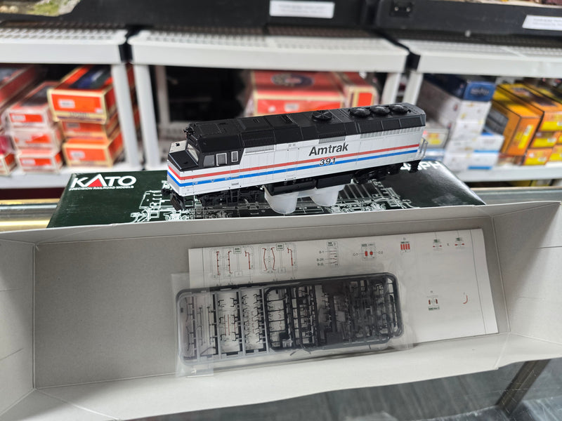 KATO 37-6552 HO Scale EMD F40PH Amtrak 391 - NOS