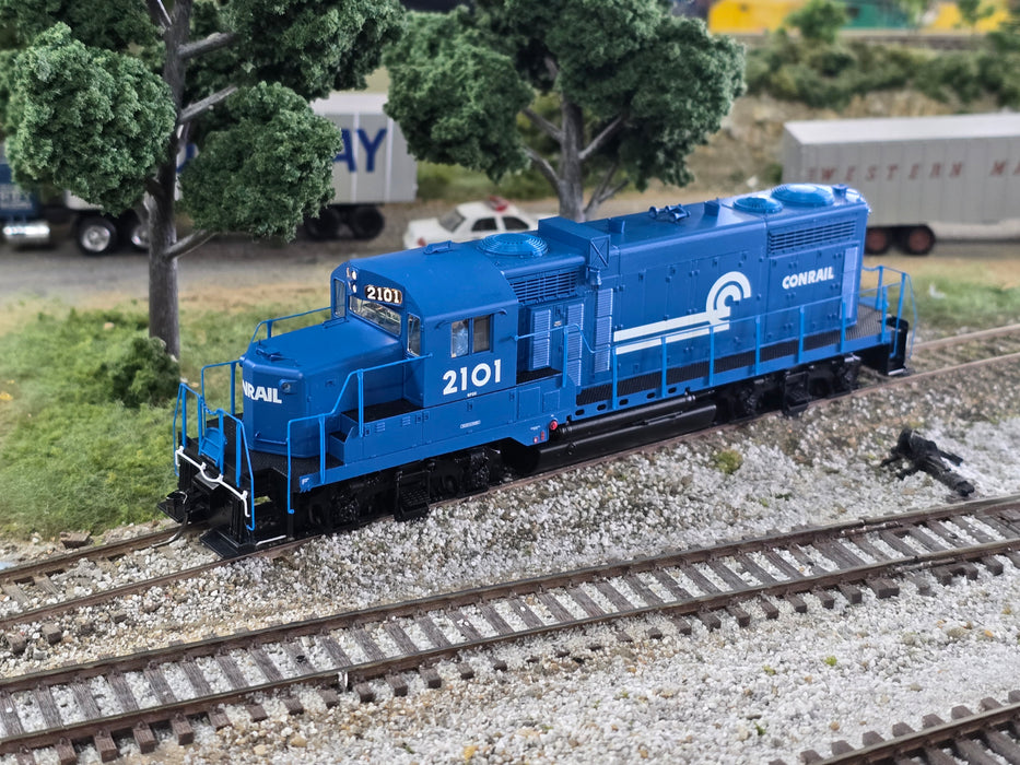 Walthers Proto 920-41554 HO Scale EMD GP20 Conrail CR #2101 [DCC & QSI Sound] - USED