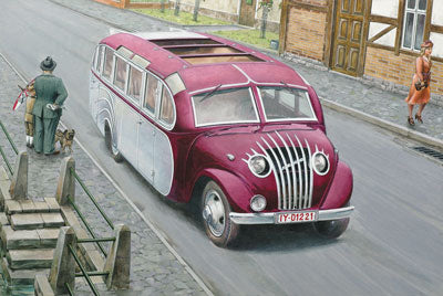 Roden Models 725 1/72 Opel Blitzbus "Strassenzepp Essen" Model Kit
