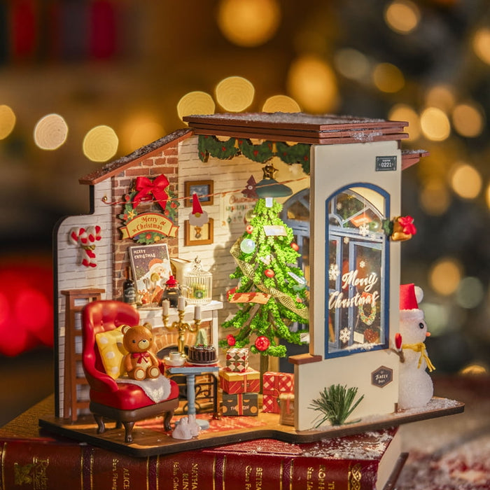 Rolife DG18 DIY Miniature House Kit - Snow House