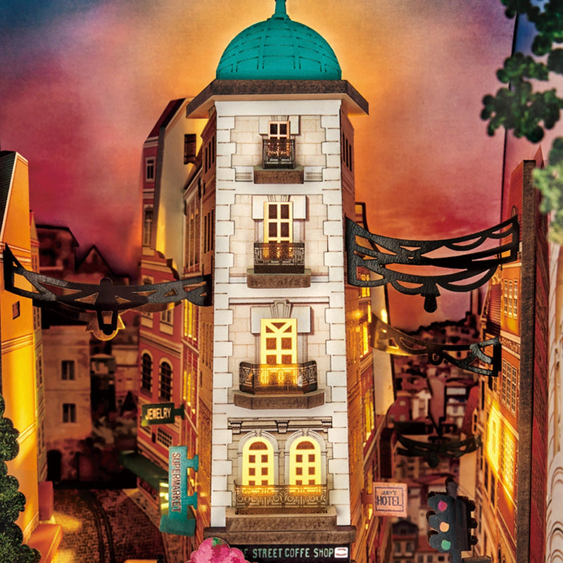Rolife TGB13 DIY Book Nook Kit - Street Scene