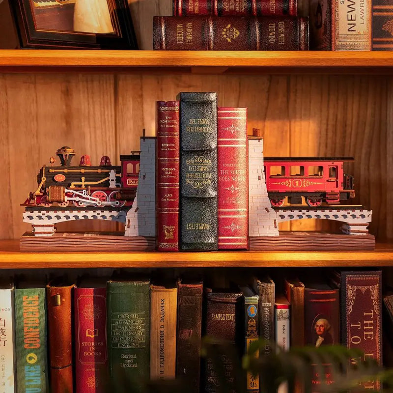 Rolife TGE01 DIY Book Nook 3D Puzzle - Century Train