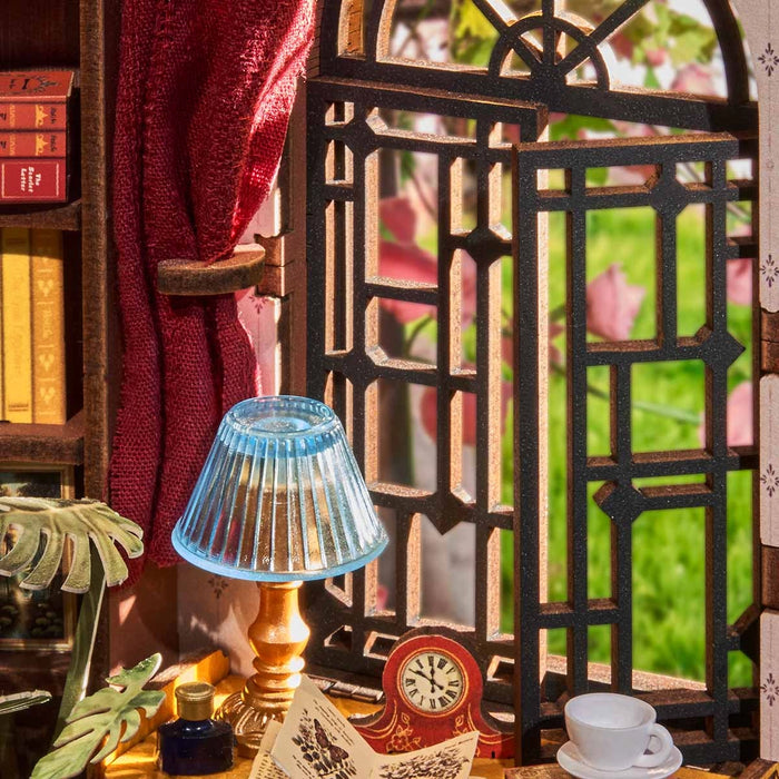 Rolife TGE02 DIY Book Nook 3D Puzzle - Silent Corner Study