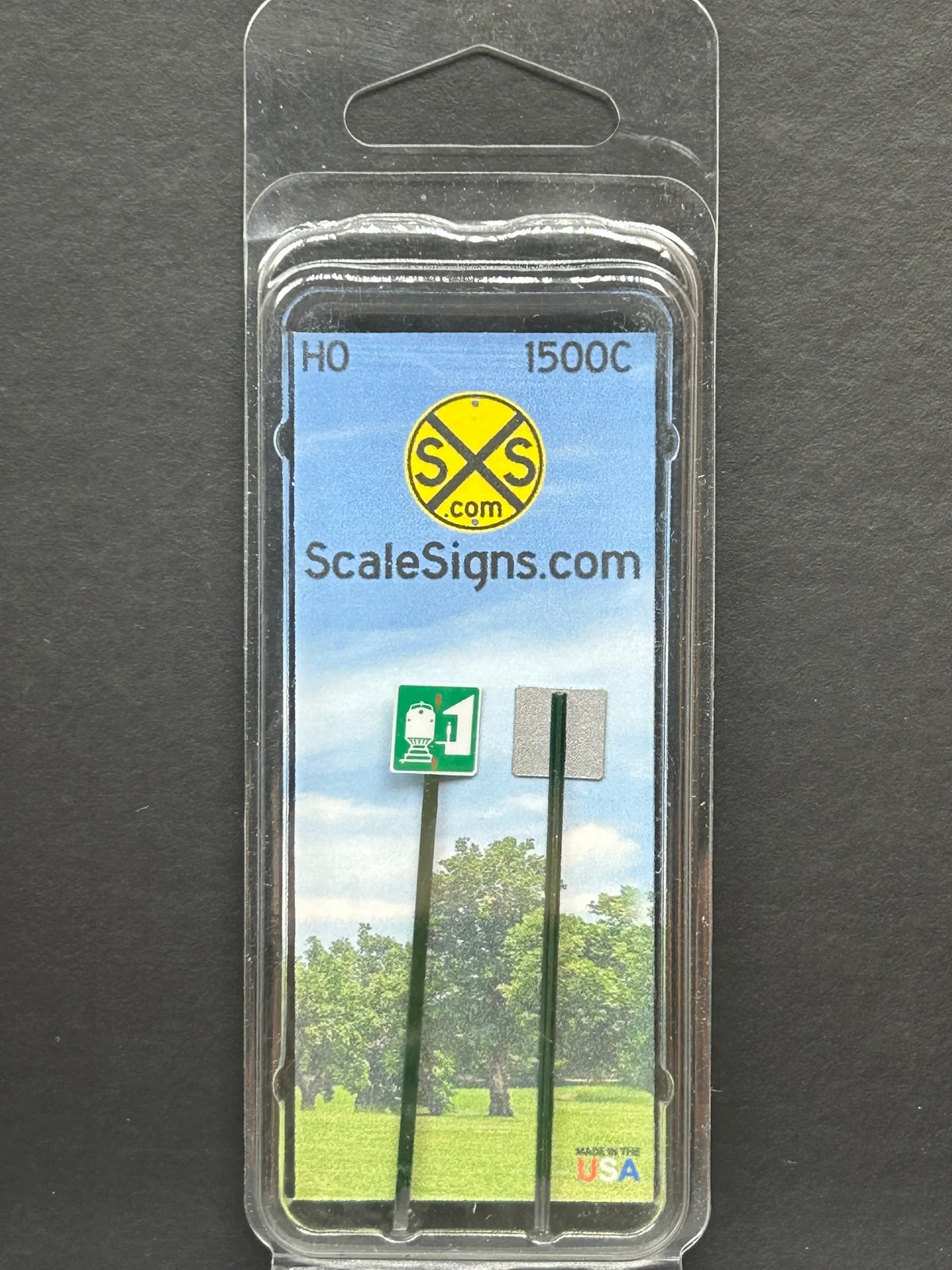 ScaleSigns HO-1500C HO Scale Train Station Sign (2 Pack) — White Rose ...