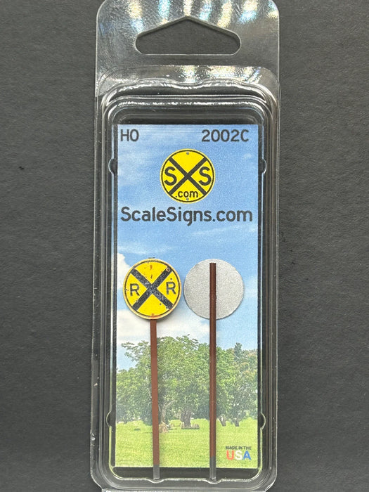 ScaleSigns HO-2002C HO Scale Distressed Railroad Crossing Sign (2 Pack)