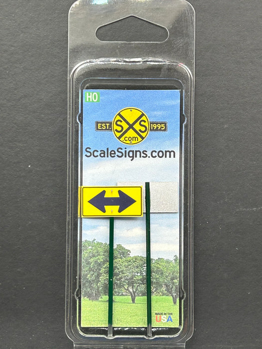 ScaleSigns HO-3026C HO Scale Two Arrow Direction Sign v1 (1 Pole - 2 Pack)