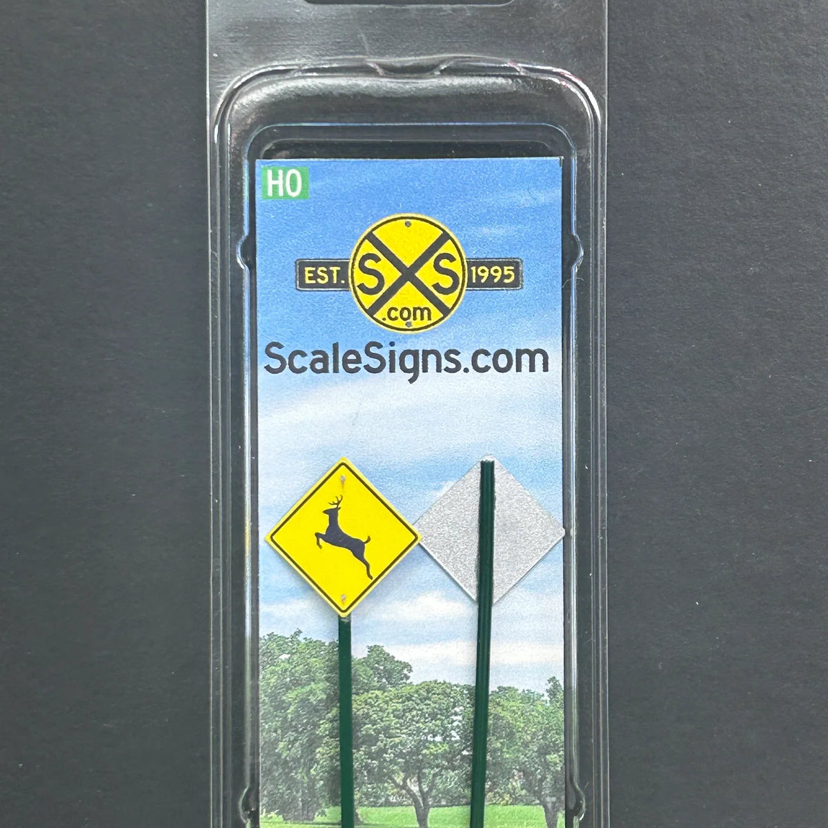 ScaleSigns HO-3128C HO Scale Deer Sign (2 Pack) — White Rose Hobbies