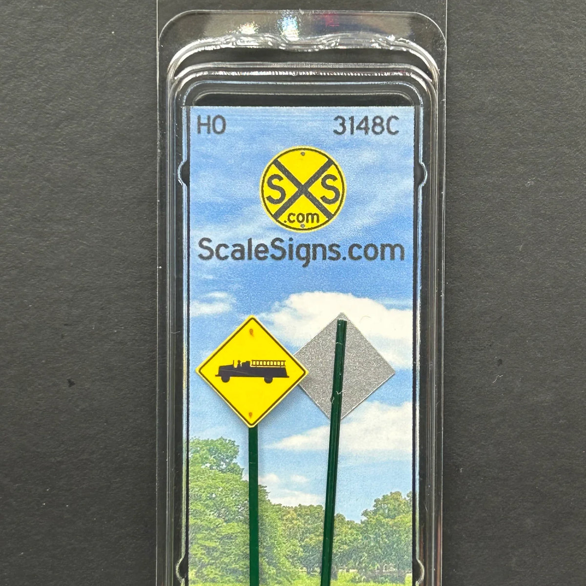 ScaleSigns HO-3148C HO Scale Fire Station Emergency Vehicle Sign (2 Pa ...