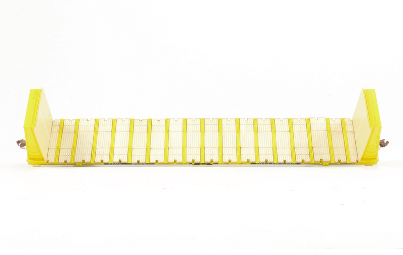 ScaleTrains 31166 Rivet HO Scale BSC F68AH Bulkhead Flatcar Trailer Train Yellow TTPX 81112