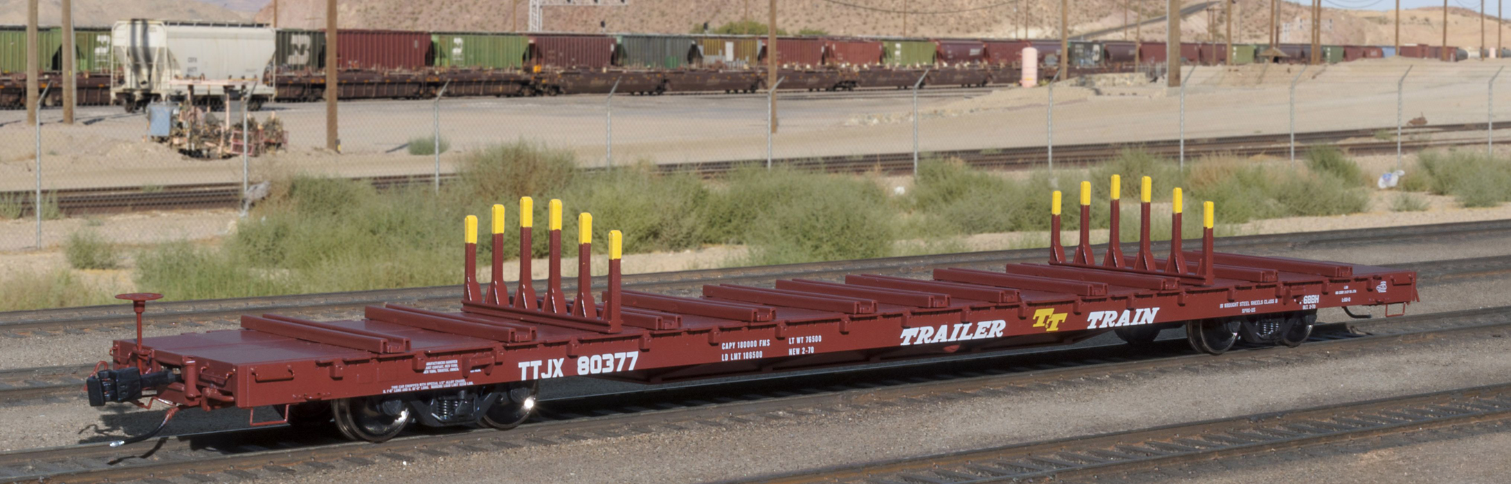 ScaleTrains 32223 Rivet HO Scale BSC F68BH Finger Rack Flatcar "TT Oxide Red" TTJX 80377