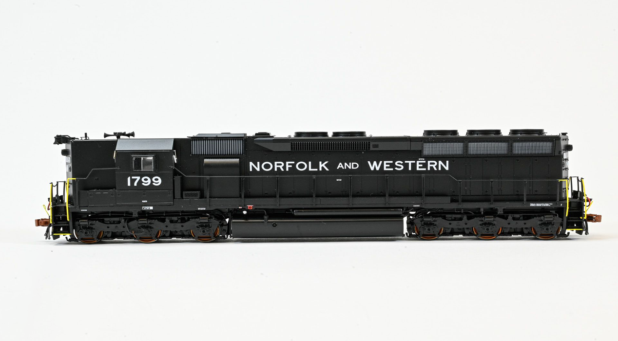ScaleTrains Rivet 39738 HO Scale EMD SD45 Phase IIb2 High Hood Norfolk & Western N&W 1799