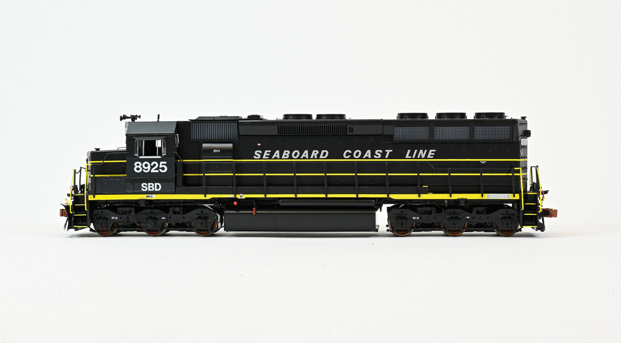ScaleTrains Rivet 39770 HO Scale EMD SD45 Phase IIc Seaboard System"ex-SCL" 8925