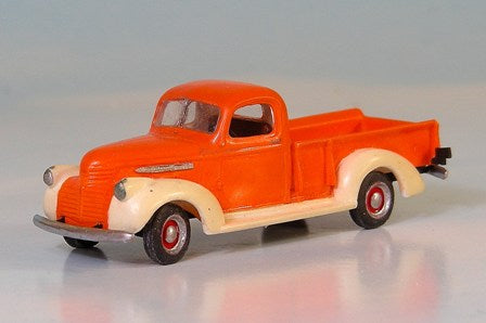 Sylvan Scale Models V-135 HO Scale 1941-47 GMC Long Box 1/2 Ton Pickup Resin Kit