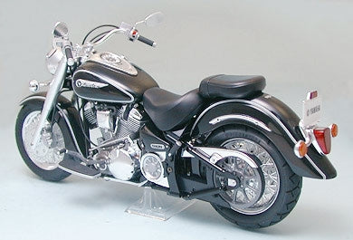 Tamiya 14080 1/12 Yamaha XV1600 Road Star Motorcycle Kit