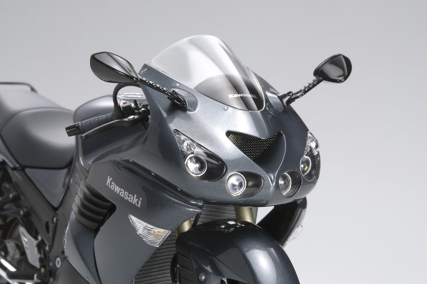Tamiya 14111 1/12 Kawasaki ZZR 1400 Motorcycle Kit