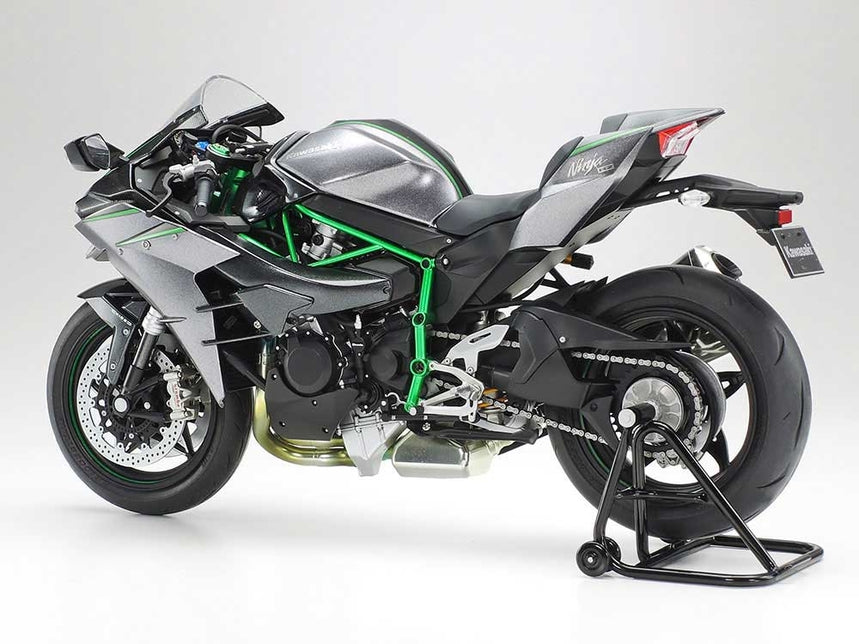 Tamiya 14136 1/12 Kawasaki Ninja H2 Carbon Model Motorcycle Kit