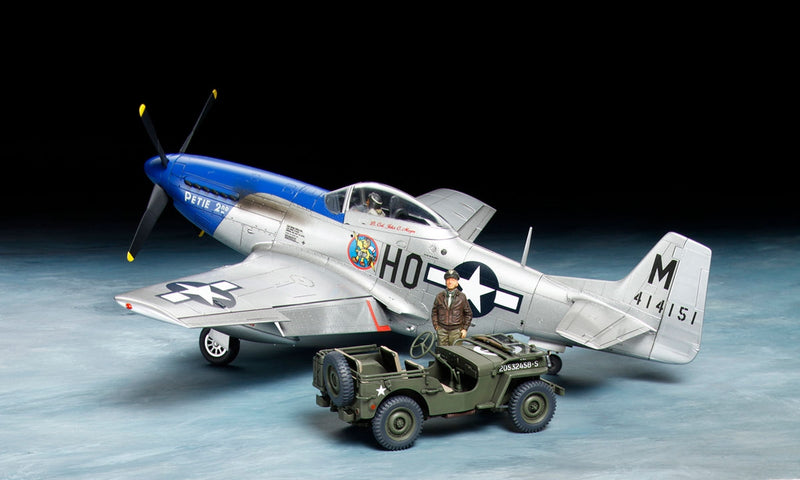 Tamiya 25205 1/48 US NA P-51D Mustang Plane with 4x4 Light Vehicle Kit