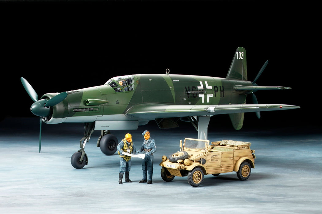 Tamiya 25206 1/48 Dornier Do335A Pfeil Plane with Kubelwagen Type 82 Vehicle Model Kit