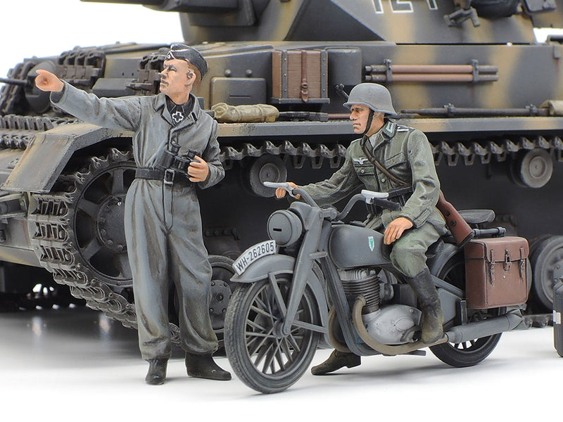 Tamiya 25209 1/48 German Panzer IV Ausf.G Early Motorcycle Set Model Kit