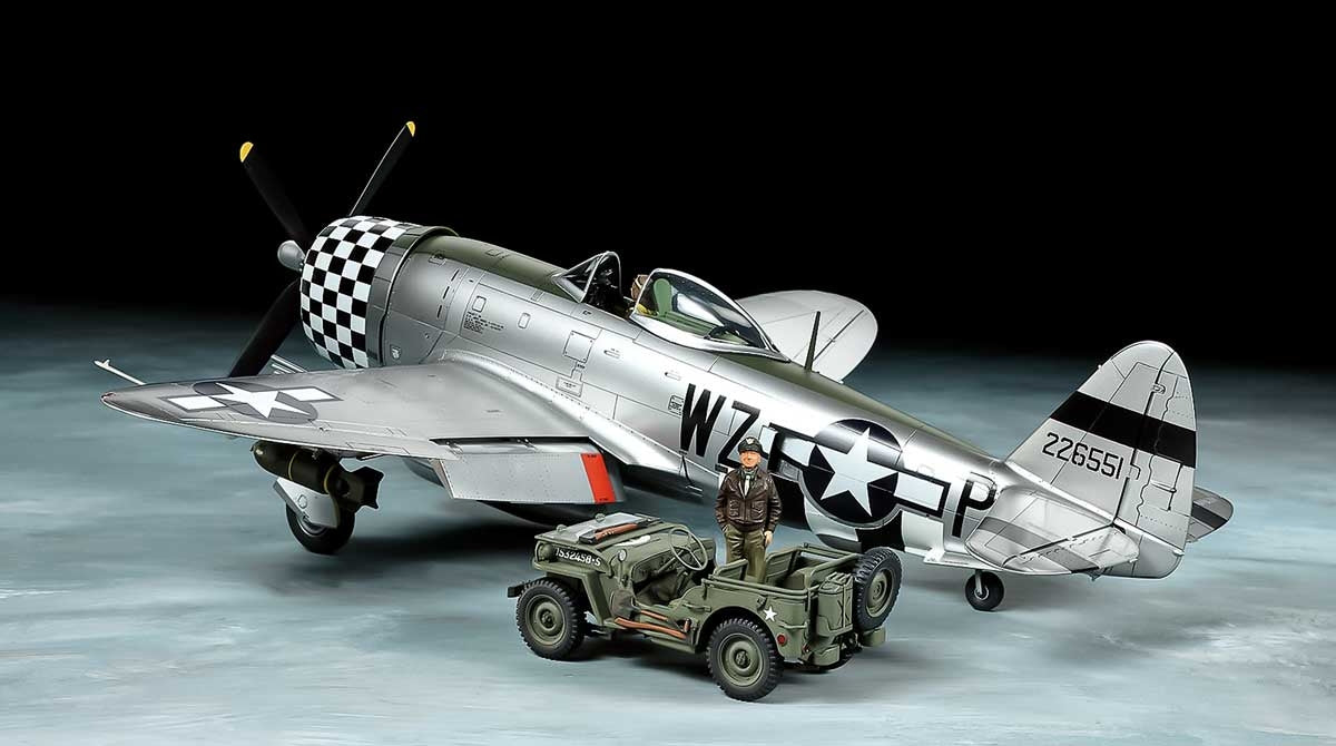 Tamiya 25214 1/48 P-47D Thunderbolt Plane & Jeep Model Kit