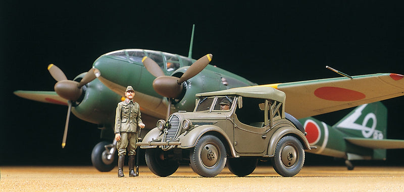 Tamiya 25217 1/48 Mitsubishi Ki-46 III Type 100 & 4x4 Light Vehicle Kurog Model Kit