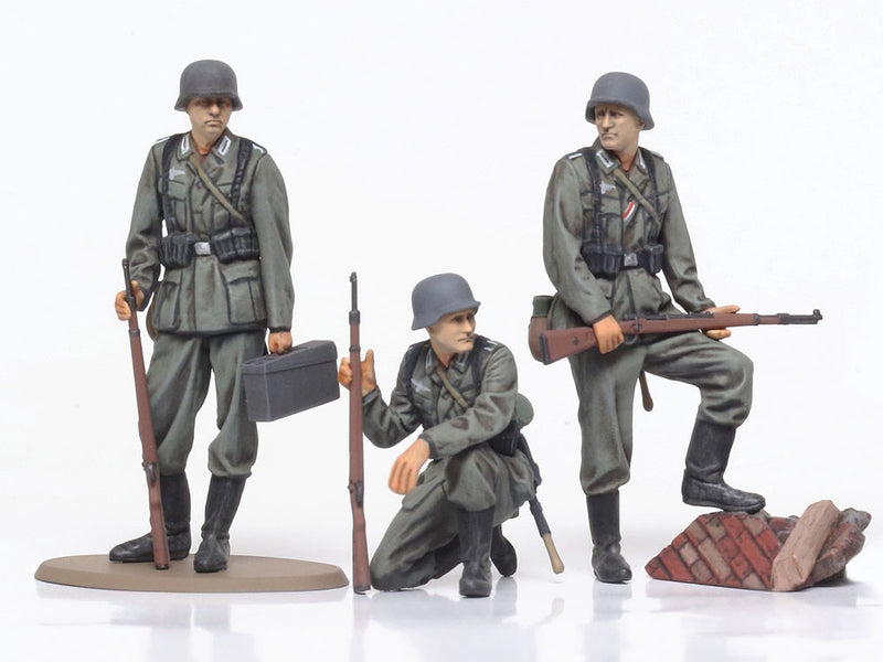 Tamiya 32602 WWII 1/35 German Wehrmacht Infantry Figure Set Kit
