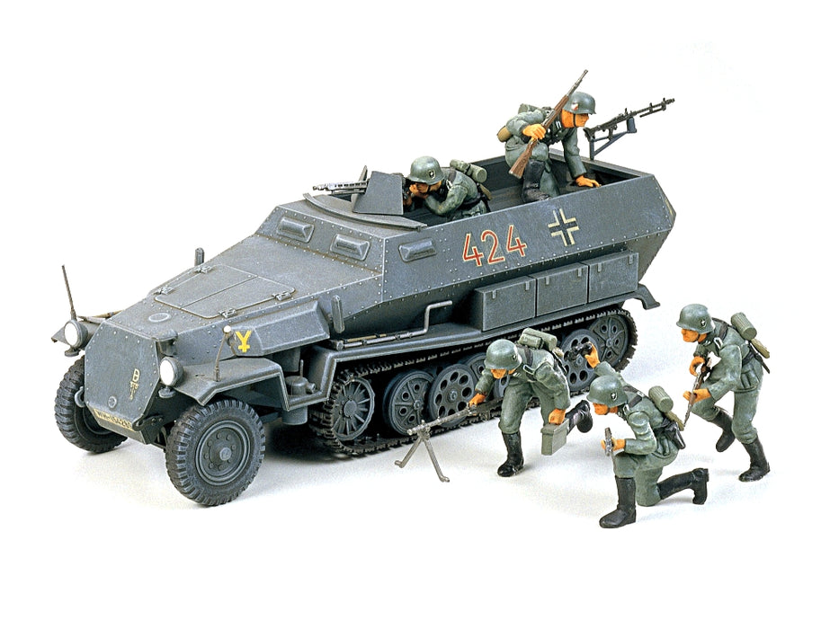 Tamiya 35020 1/35 German Hanomag Sdkfz Model Kit