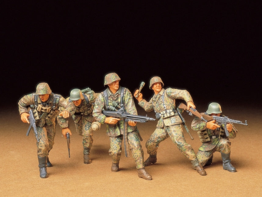Tamiya 35196 1/35 German Front Line Infantrymen Set Model Figures Kit