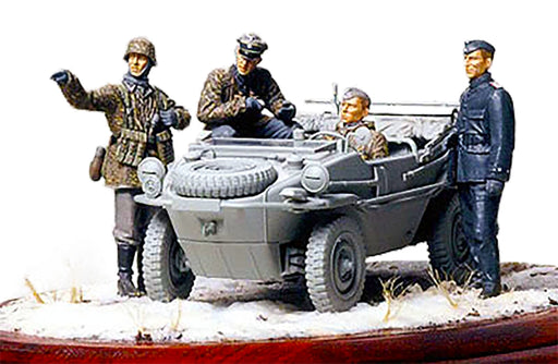 Tamiya 35253 1/35 German Front Line Schwimmwagen Figure Set