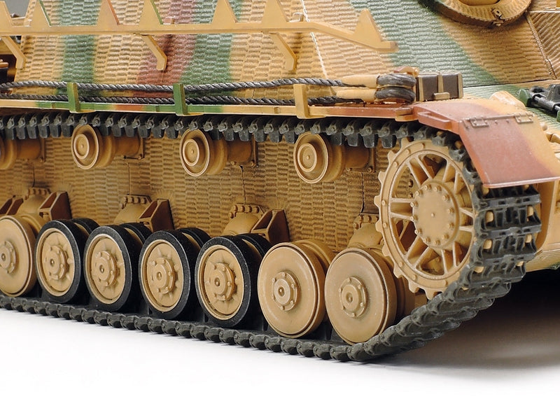 Tamiya 35353 1/35 German Assault Tank IV Brummbar Late Production Model Kit