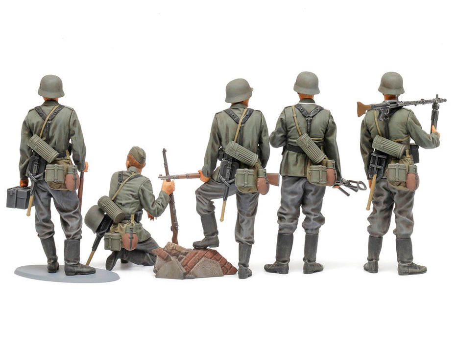 Tamiya 35371 1/35 German Infantry Set (Mid-WWII)