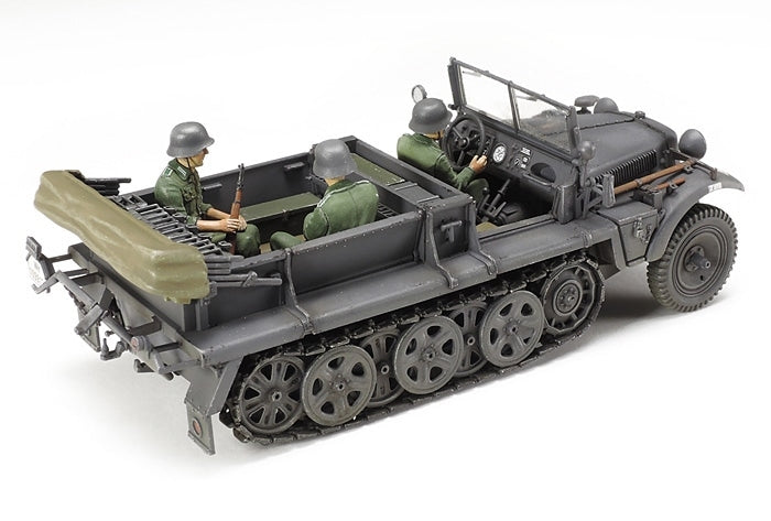 Tamiya 37016 1/35 German 1 Ton Half-Track Sd.Kfz. 10 Ausf. B Model Kit