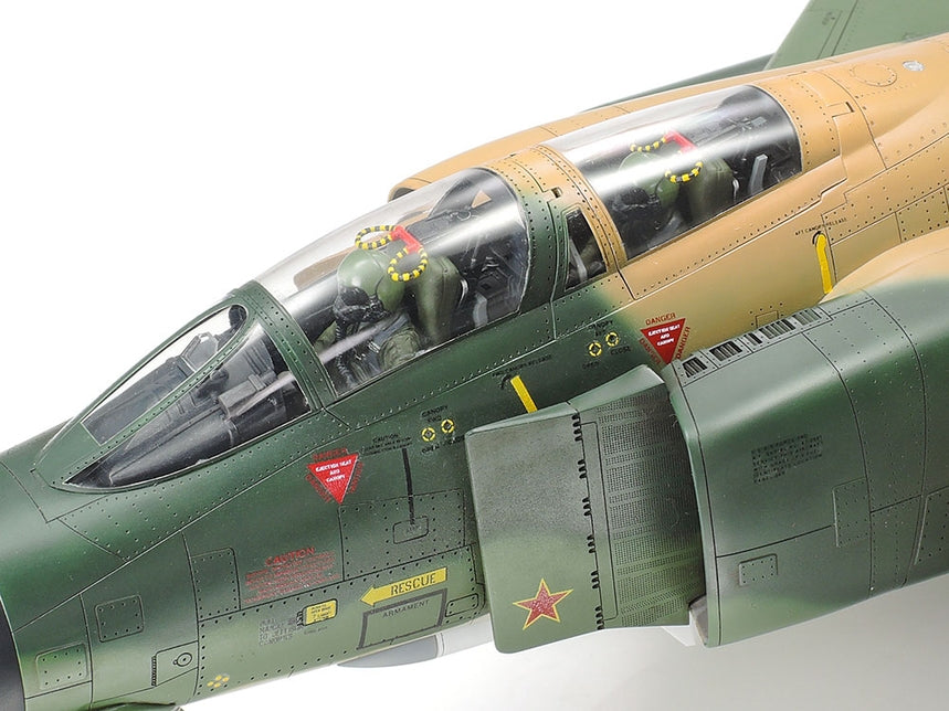 Tamiya 60305 1/32 McDonnell F-4 C/D Phantom II Model Aircraft Kit